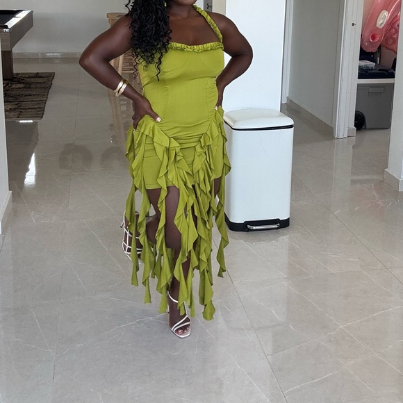 Green Ruffled Dress - Picture 2 of 2